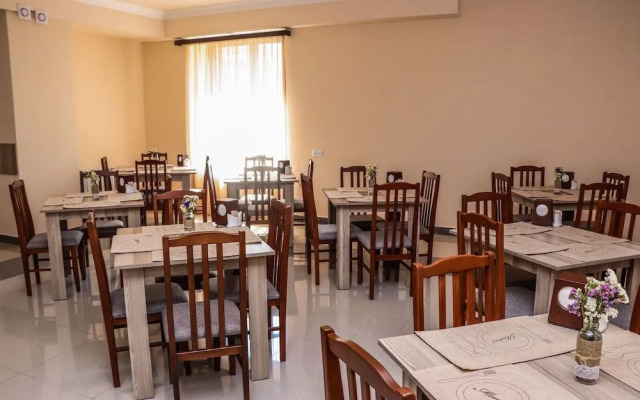 Yerevan Centre Hotel