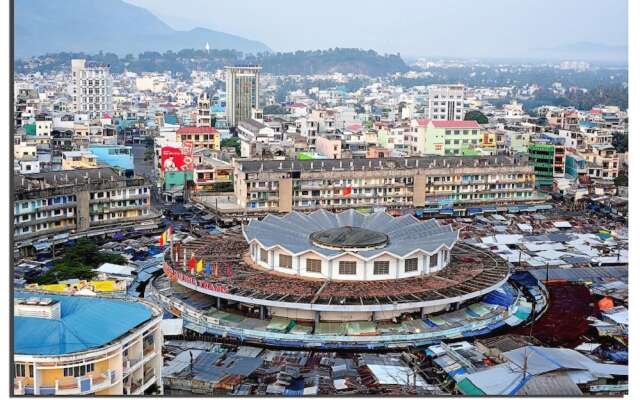 Mihaco Apartments and Hotel