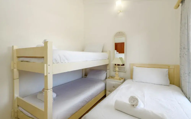 San Lameer Villa Rentals  2813