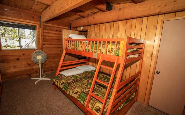 Cozy Pine Retreat #1499