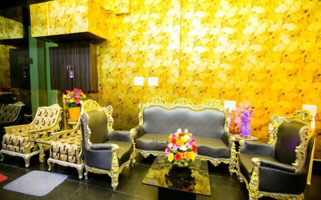 OYO 6869 ECR Grand Residency