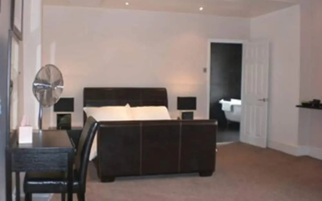 Amblehurst Hotel