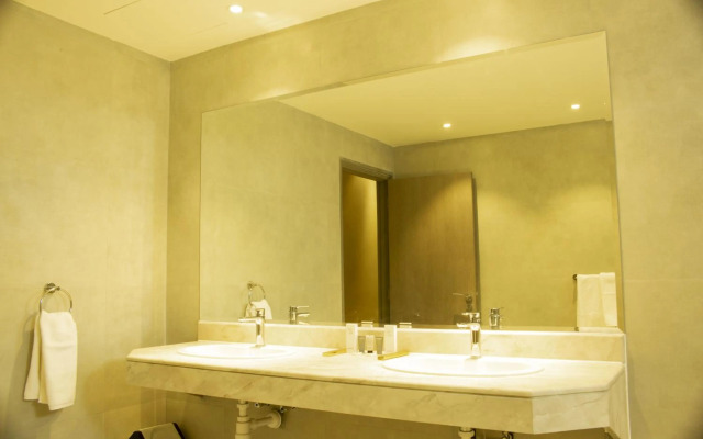 OYO 111 Infinity Suites
