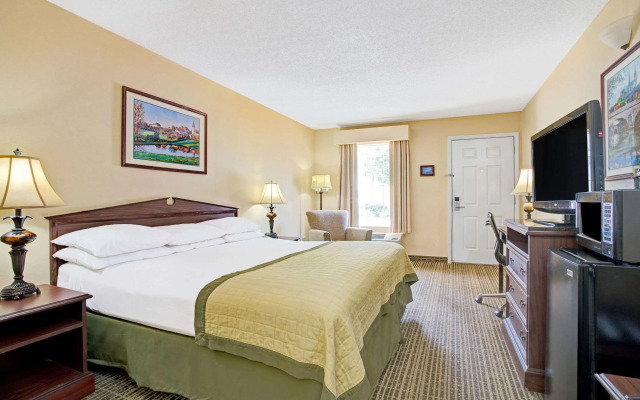 Baymont by Wyndham Smithfield