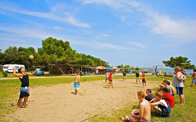 Superior Mobile Homes in Camping Kazela