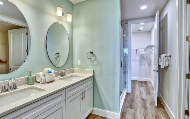 The Harbor Condo 308 - Premier