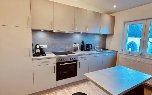 Pure Highlight Living