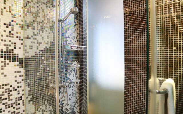 Nanjing Mo He Ting Hotel