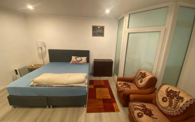 Ruhiges ein Zimmer Wohnung