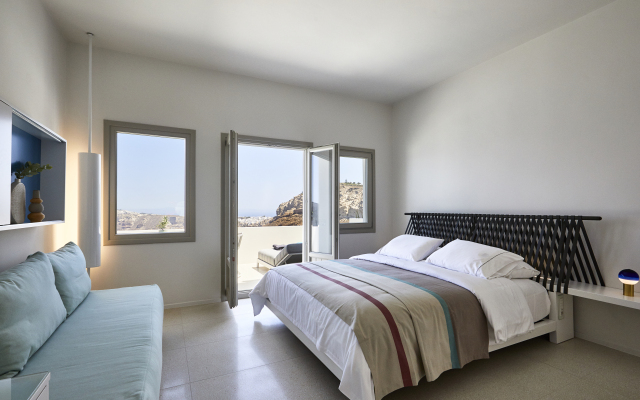 Alti Santorini Suites