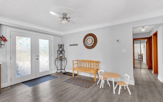 Park Bungalow #4 - Seacliff Beach Suites