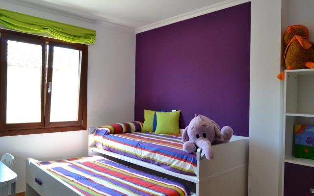 Casa Cas Padrí, Muro 130