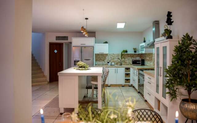 YalaRent Fruit Tree Villa - Private Pool