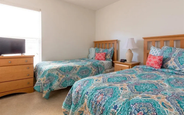 4 Bed and 3 Bath in Perfect Location With Pool by Florida Dream Home