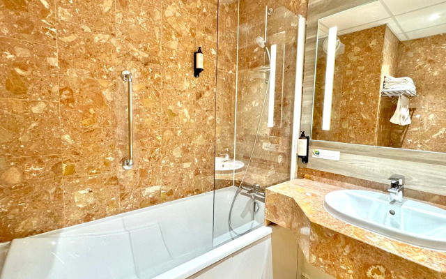 Best Western Plus Paris Orly Airport