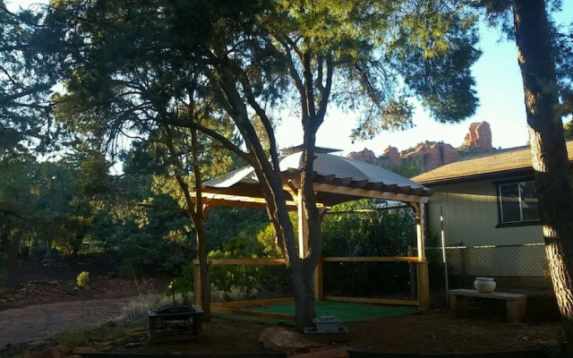 Beautiful Home with Red Rock View