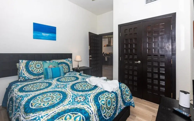 Pelican Penthouse -mangrove Dock 3 Bedroom Home by RedAwning