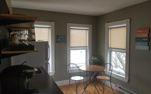 Auberge d'Anjou-Sūrya Café