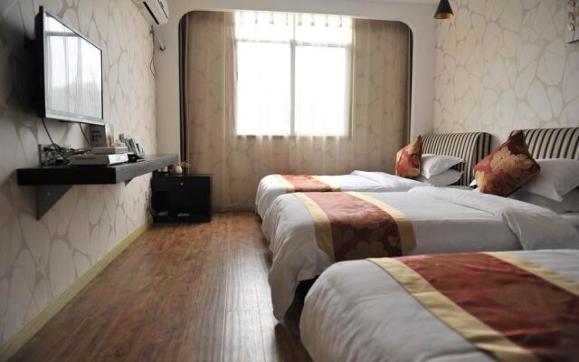 Wulong Xiannvshan Platinum Hotel
