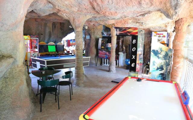 Grand Aquarium