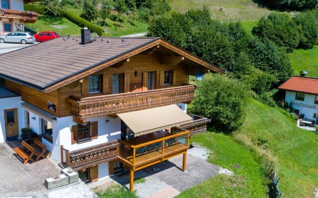 Wooden Chalet in Salzburg With Terrace