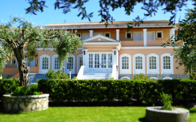 Nefeli Hotel