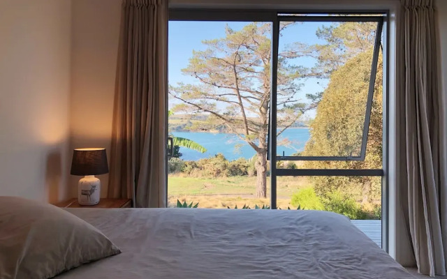 Modern Coastal Home & Award-winning Golf