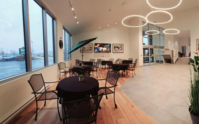 Quality Inn & Suites Gatineau