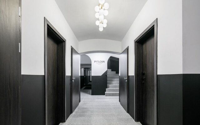 Pytloun Flat Hotel