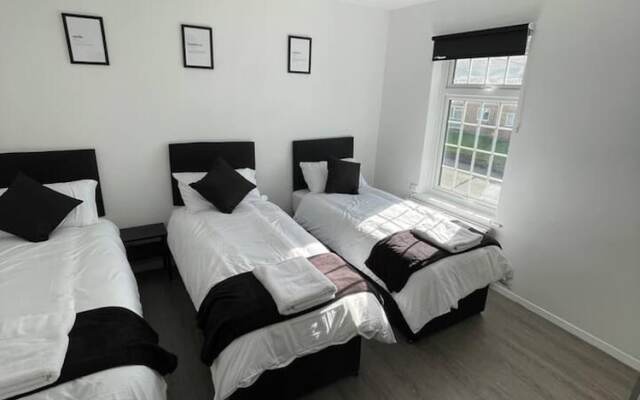 Luxury Spacious 2-bed House in Brentwood Essex