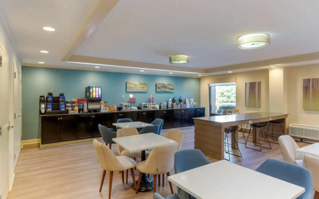 Best Western Plus Cary - NC State