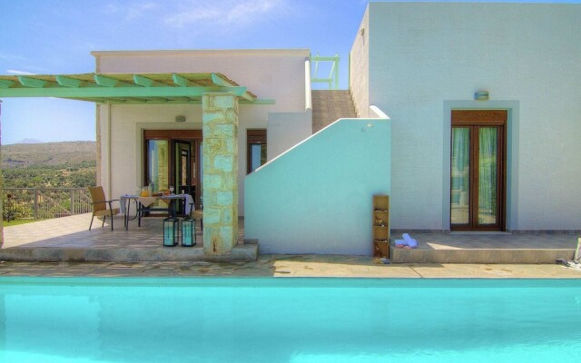 Luxury Villa in Agia Triada With Swimming Pool