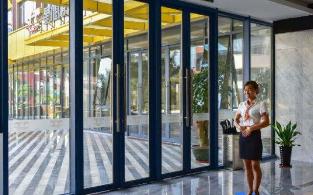 Xingxinqiao Hotel (Baise Xinghe Water Park)