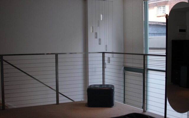 Darling Harbour Apartment