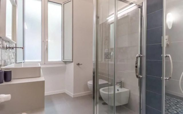 Parisa suite2