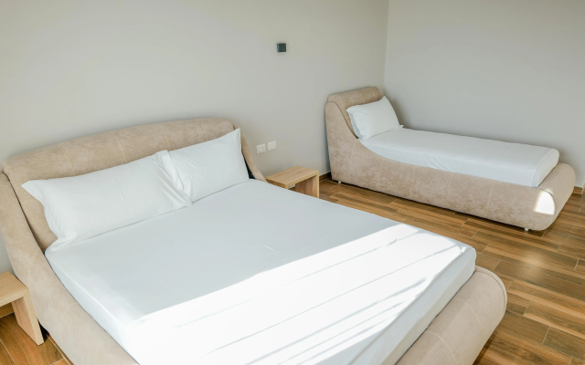 Dolanit Hotels Lubjana - Image 3