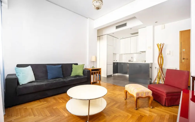 Sunny 1bedroom Cozy Flat in the Acropolis Area