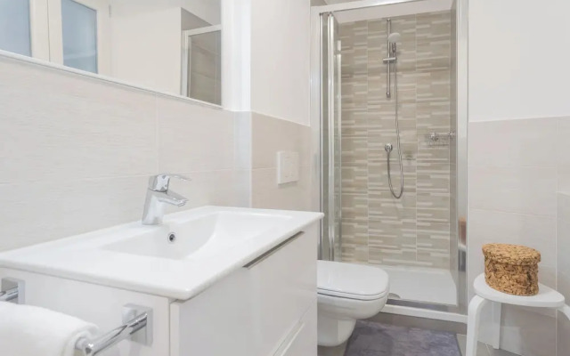 Pozzo Vertical Apartment With Garden and Parking by Rent all Como