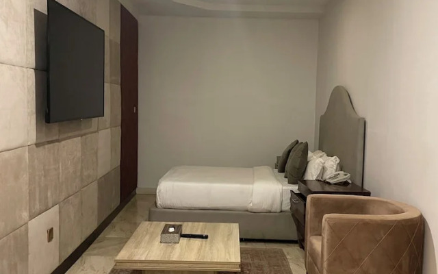 The Palms Hotel