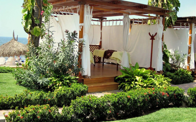 Royal Decameron Complex
