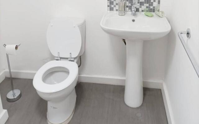 Spacious one bedroom family apartment -non smoker