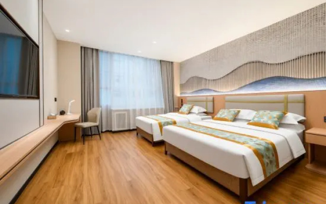 Elong Wanguo Hotel (Karamay Dushanzi Duku Highway) — 3-star hotel in Karamay