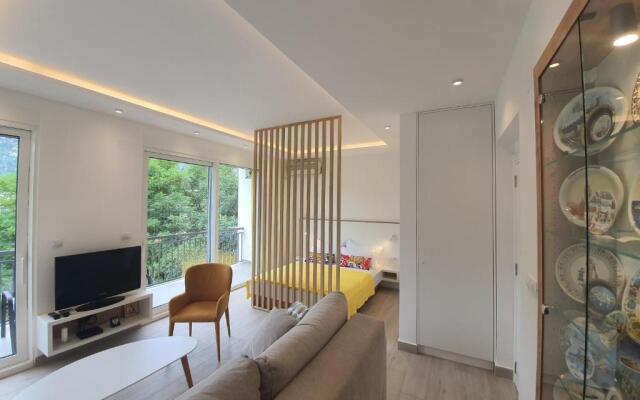 Viola lux apartments