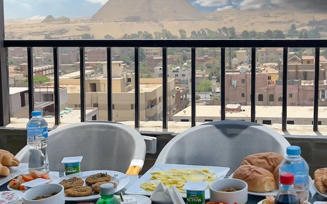 pyramids tower view inn