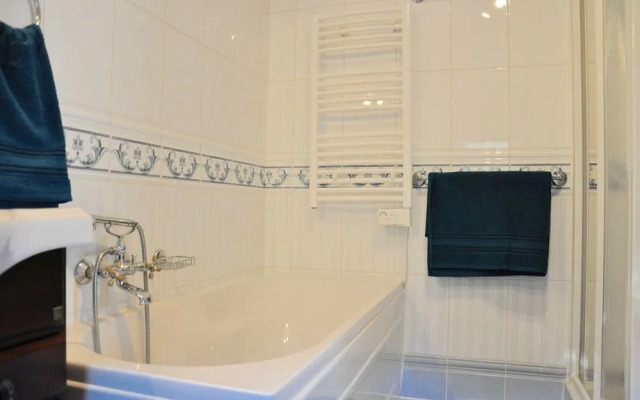 The White House - B&B in the Villa