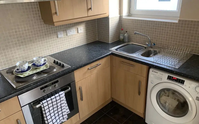 Sleeps 4/6 pet Friendly Parking nr Nec/warwick uni