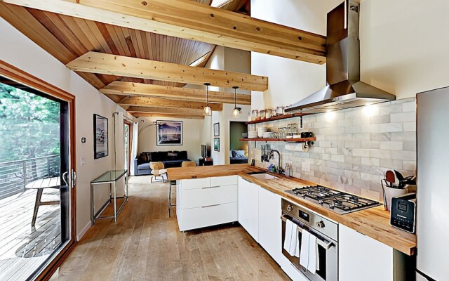 6418 Tahoe Vista - 2 Br Cabin