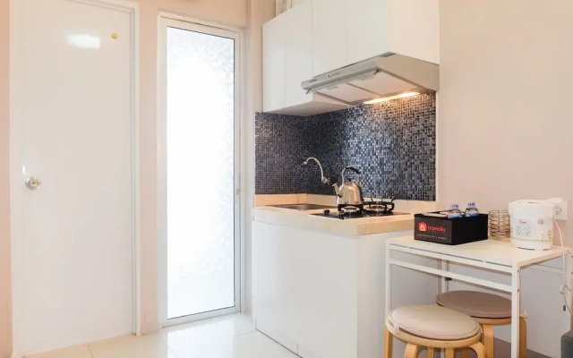 Simply 2BR at Bassura City Apartment