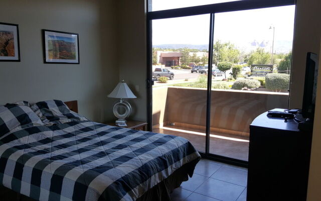 Picazzos Loft in the View Plaza