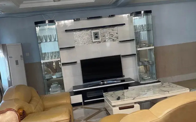 CRL Apartment 2